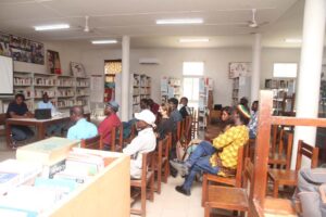 La bibliothèque du centre culturel de Dakar